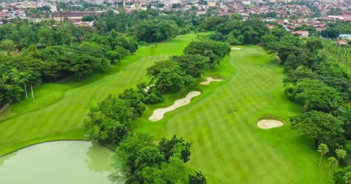 Tinggal Dekat Lapangan Golf Memperbesar Risiko Parkinson